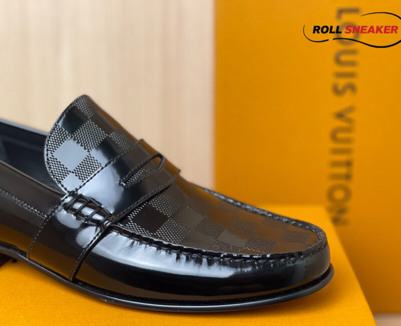 Giày Loafer LV Black Da Bóng Họa Tiết Damier Embossed Santiago