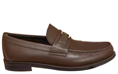 Giày Loafer LV Brown Da Bê Sần Logo LV Vàng