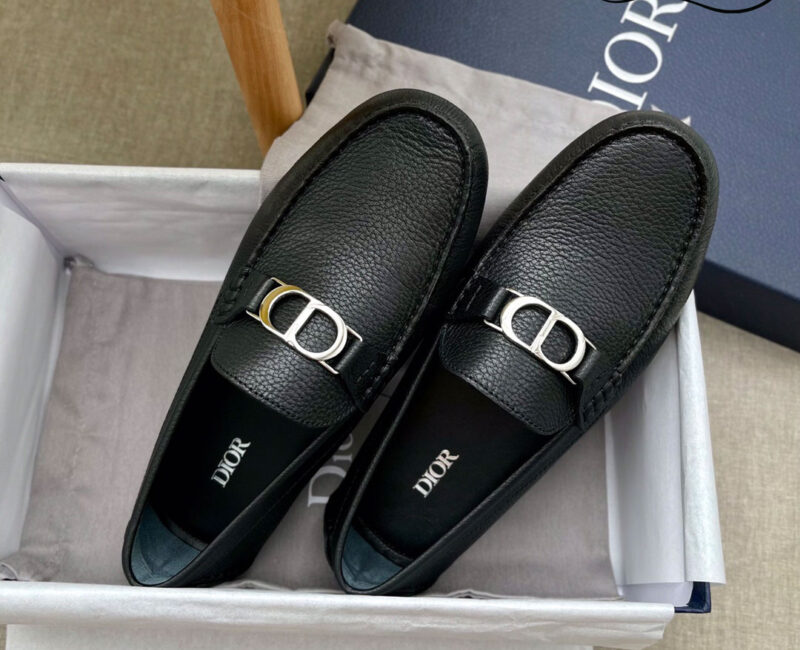 Giày Lười Dior Moca Black Calfskin Logo CD Bạc