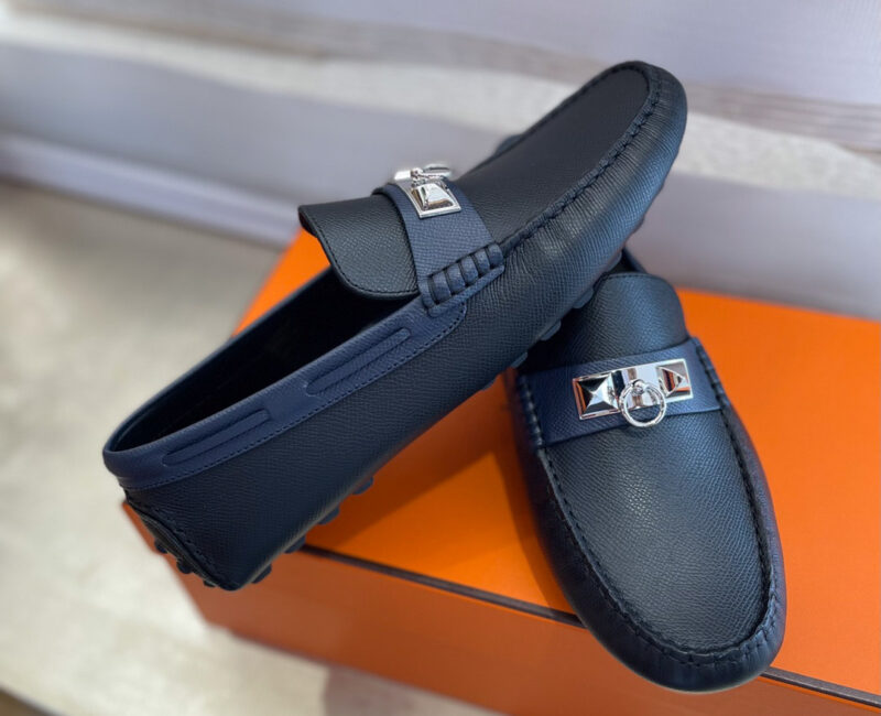 Giày lười Hermes Irving Loafer Xanh Navy Blue Kim Loại Chi Tiết Bạc