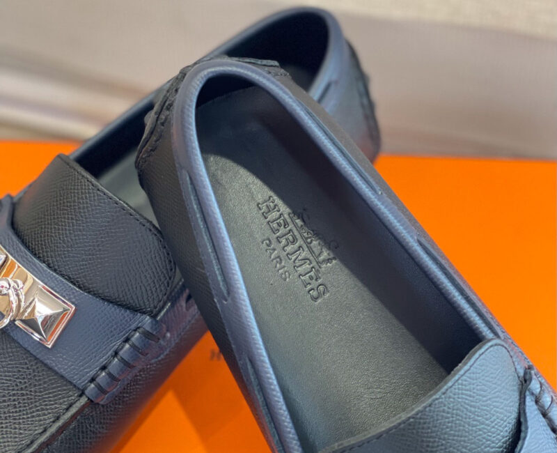 Giày lười Hermes Irving Loafer Xanh Navy Blue Kim Loại Chi Tiết Bạc