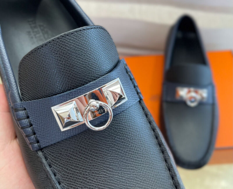 Giày lười Hermes Irving Loafer Xanh Navy Blue Kim Loại Chi Tiết Bạc