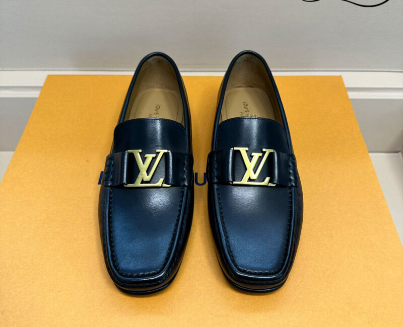 Giày lười Louis Vuitton Montaigne Loafers Da Trơn Logo LV Vàng