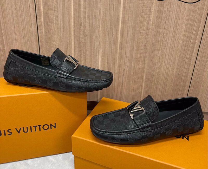 Giày Lười Louis Vuitton Monte Carlo Mocassin Black Da Bê Họa Tiết Damier Logo LV Bạc Bóng