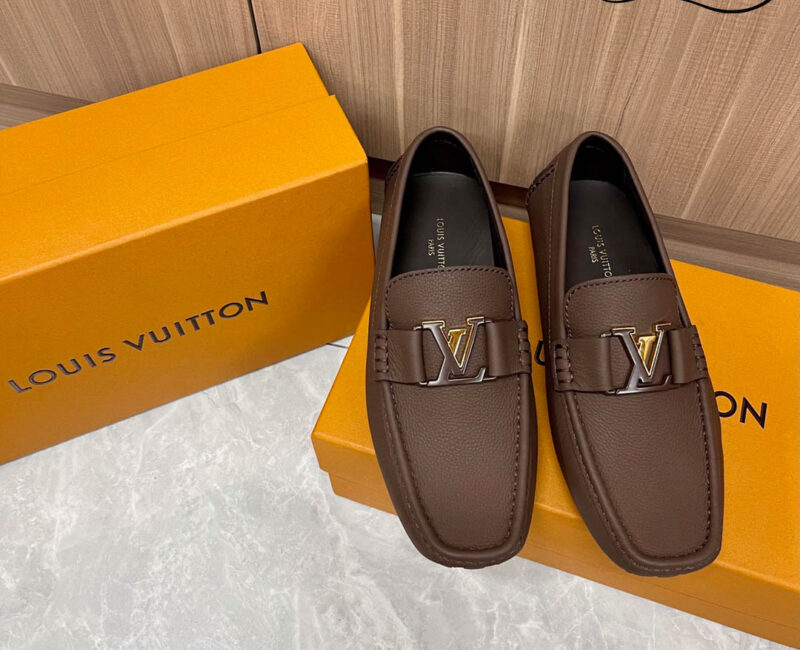 Giày Lười Louis Vuitton Monte Carlo Mocassin Brown Da Bê có Vân Khóa Logo Lv Nâu