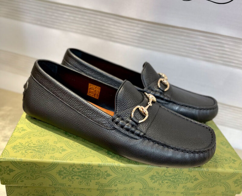 Giày Lười Nam Gucci Men's Driver With Horsebit Loafers Ðen Da Bê Có Vân