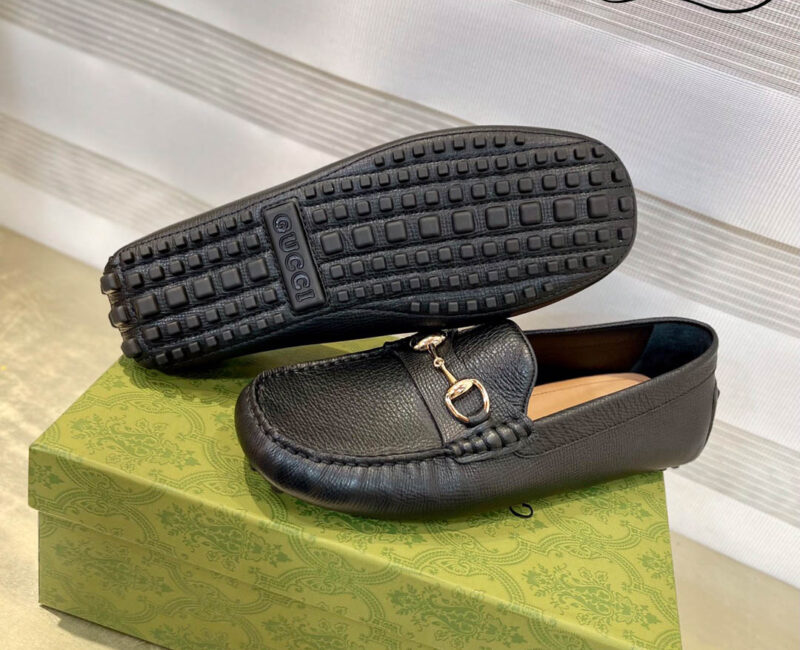 Giày Lười Nam Gucci Men's Driver With Horsebit Loafers Ðen Da Bê Có Vân