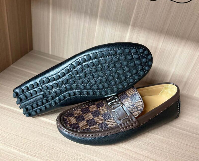 Giày lười LV Hockenheim Mocassin Black Da Bê Sần Họa Tiết Damier Ebene Logo LV Bạc