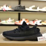 Giày Adidas Yeezy Boost 350 V2 ‘Onyx’ Real