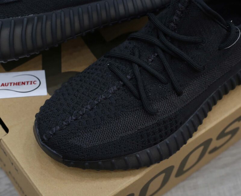 Giày Adidas Yeezy Boost 350 V2 ‘Onyx’ Real