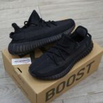 Giày Adidas Yeezy Boost 350 V2 ‘Onyx’ Real