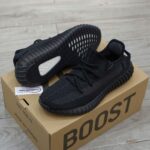 Giày Adidas Yeezy Boost 350 V2 ‘Onyx’ Real