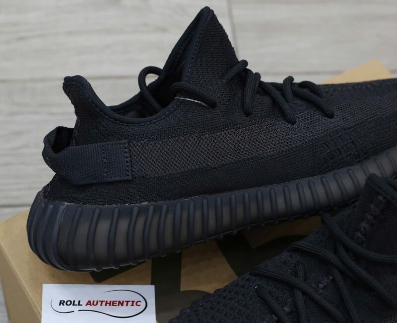 Giày Adidas Yeezy Boost 350 V2 ‘Onyx’ Real