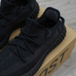 Giày Adidas Yeezy Boost 350 V2 ‘Onyx’ Real