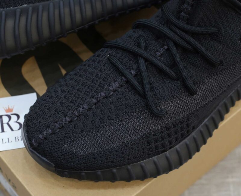 Giày Adidas Yeezy Boost 350 V2 ‘Onyx’ Real