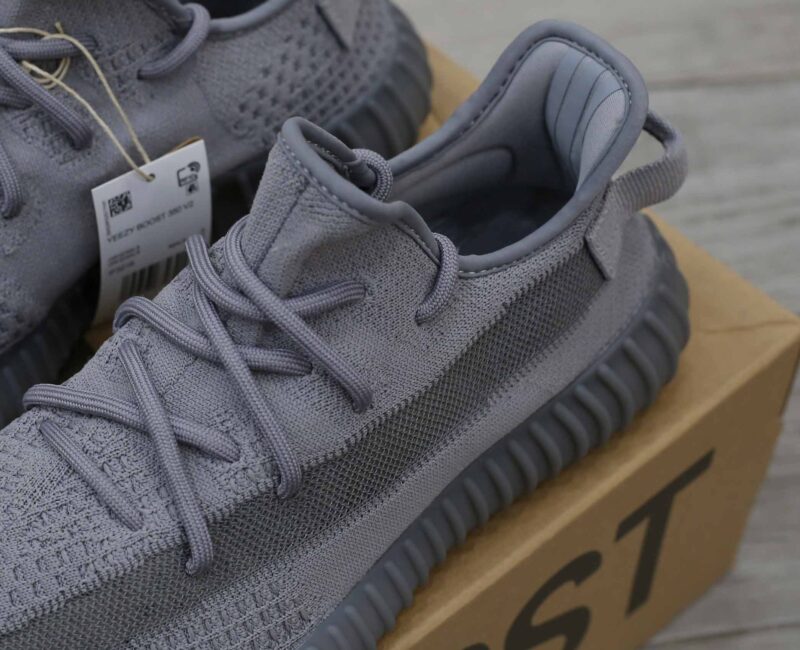 Giày Adidas Yeezy Boost 350 V2 Steel Grey Like Auth