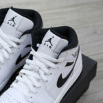 Giày Nike Air Jordan 1 Mid “White/Black” Best Quality