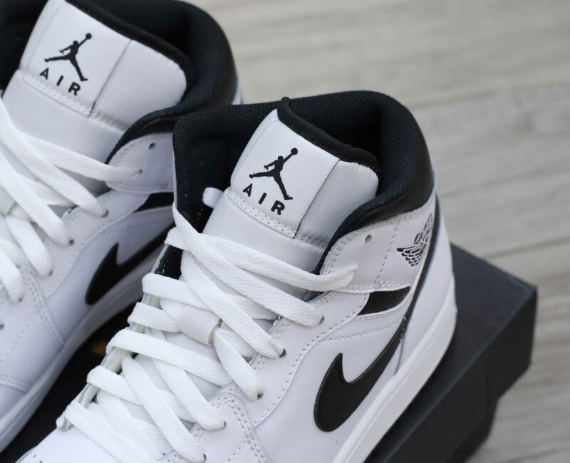 Giày Nike Air Jordan 1 Mid “White/Black” Best Quality