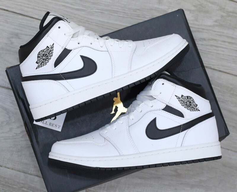 Giày Nike Air Jordan 1 Mid “White/Black” Best Quality