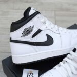 Giày Nike Air Jordan 1 Mid “White/Black” Best Quality