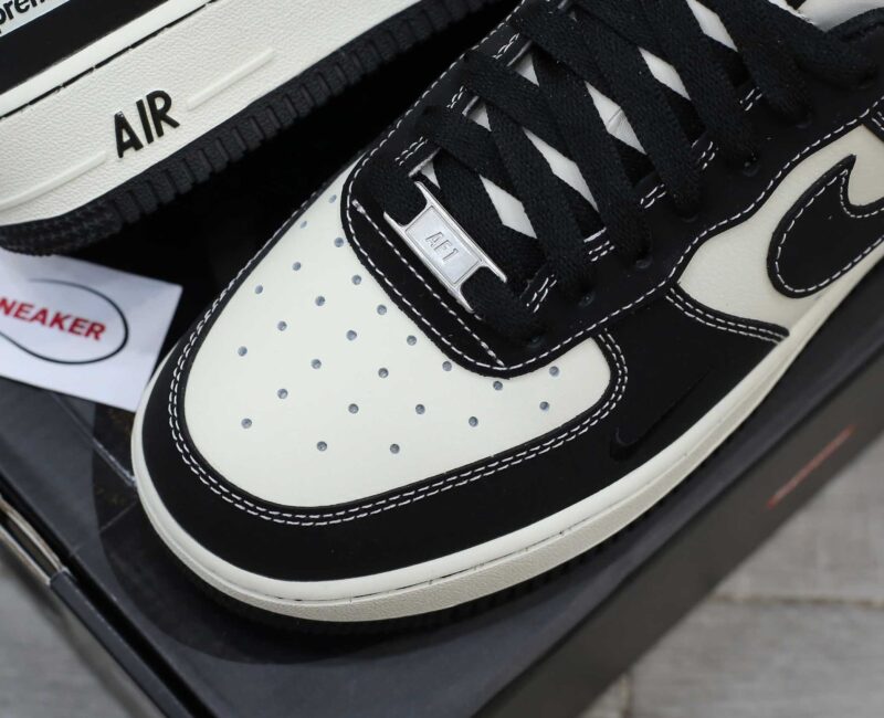 Giày Air Force 1 Supreme Black White Like Auth