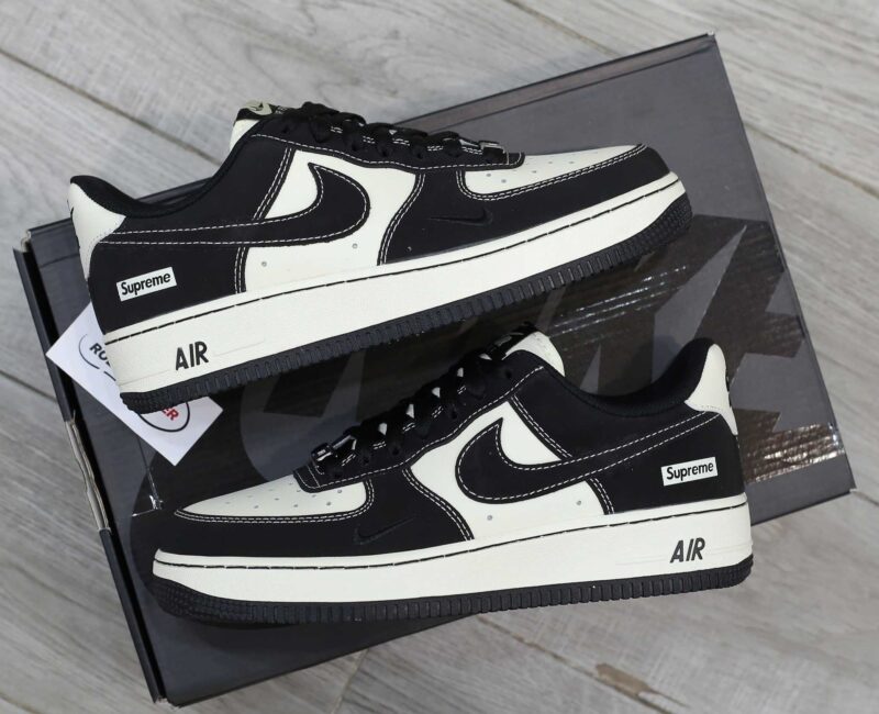 Giày Air Force 1 Supreme Black White Like Auth