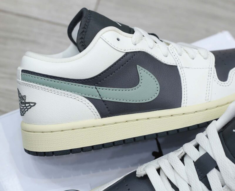 Giày Nike Air Jordan 1 Low ‘Jade Smoke’ (W) Real