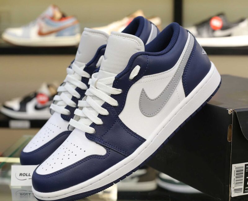 Giày Nike Air Jordan 1 Low ‘Midnight Navy Wolf Grey’ Real