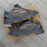 Giày Adidas Yeezy 700 V2 Geode Best Quality