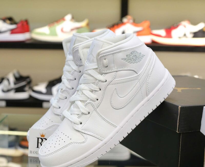 Giày Nike Air Jordan 1 Mid Triple White Best Quality