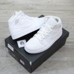 Giày Nike Air Jordan 1 Mid Triple White Best Quality