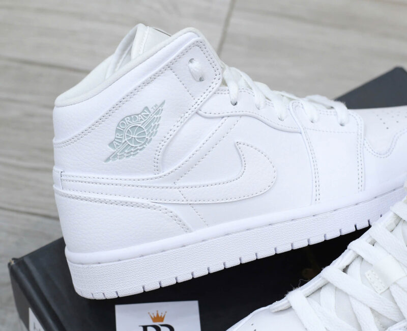 Giày Nike Air Jordan 1 Mid Triple White Best Quality