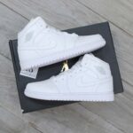 Giày Nike Air Jordan 1 Mid Triple White Best Quality