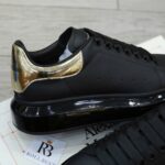 Giày Alexander McQueen Oversized Black Gold Like Auth