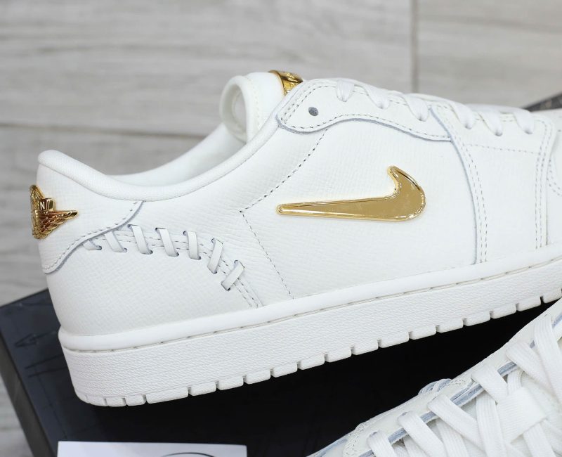 Giày Nike Air Jordan 1 Low 'Method Of Make Sail' Real