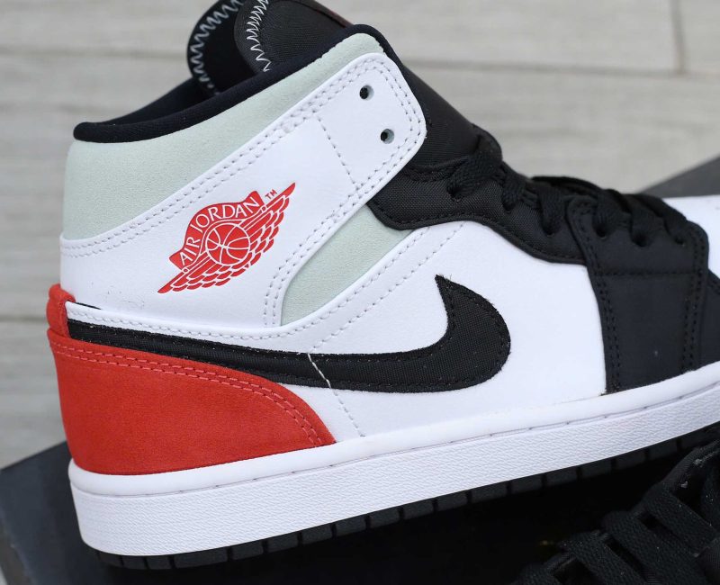 Giày Nike Air Jordan 1 Mid SE 'Union Black Toe' Real