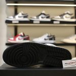 Giày Nike Air Jordan 1 Mid SE 'Union Black Toe' Real