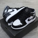 Giày Nike Air Jordan 1 Mid ‘Carbon Fiber’ Best Quality