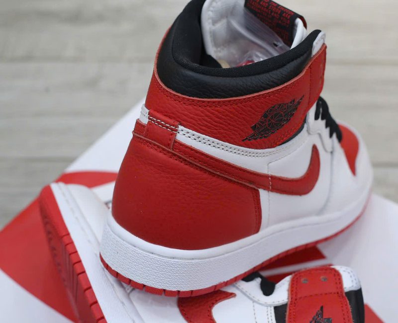 Giày Nike Air Jordan 1 Retro High OG Heritage Best Quality