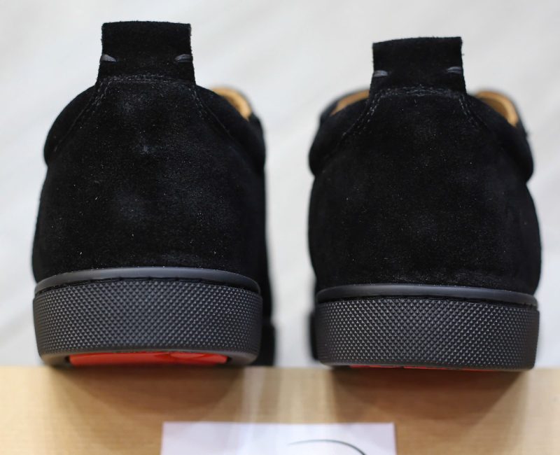 Giày Christian Louboutin Vieira Spikes 'Black' Chuẩn 99% Auth