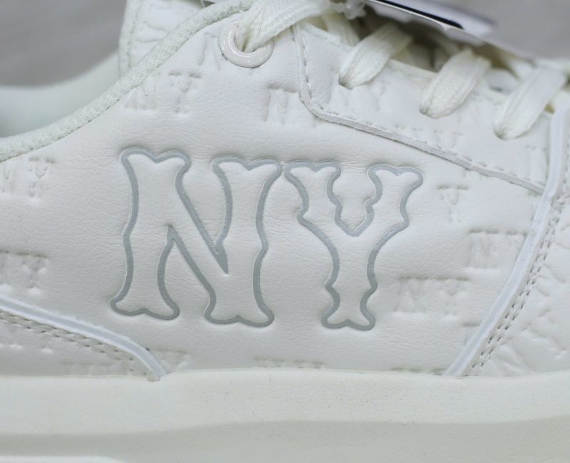 Giày MLB Korea Chunky Liner Embo Mono Cooperstown New York Yankees White Like Auth